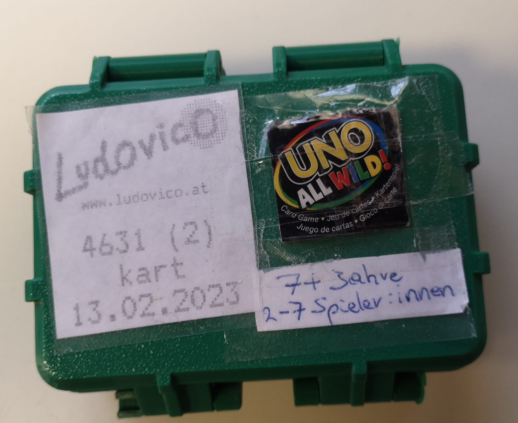 selbst gemachte Spielschachtel